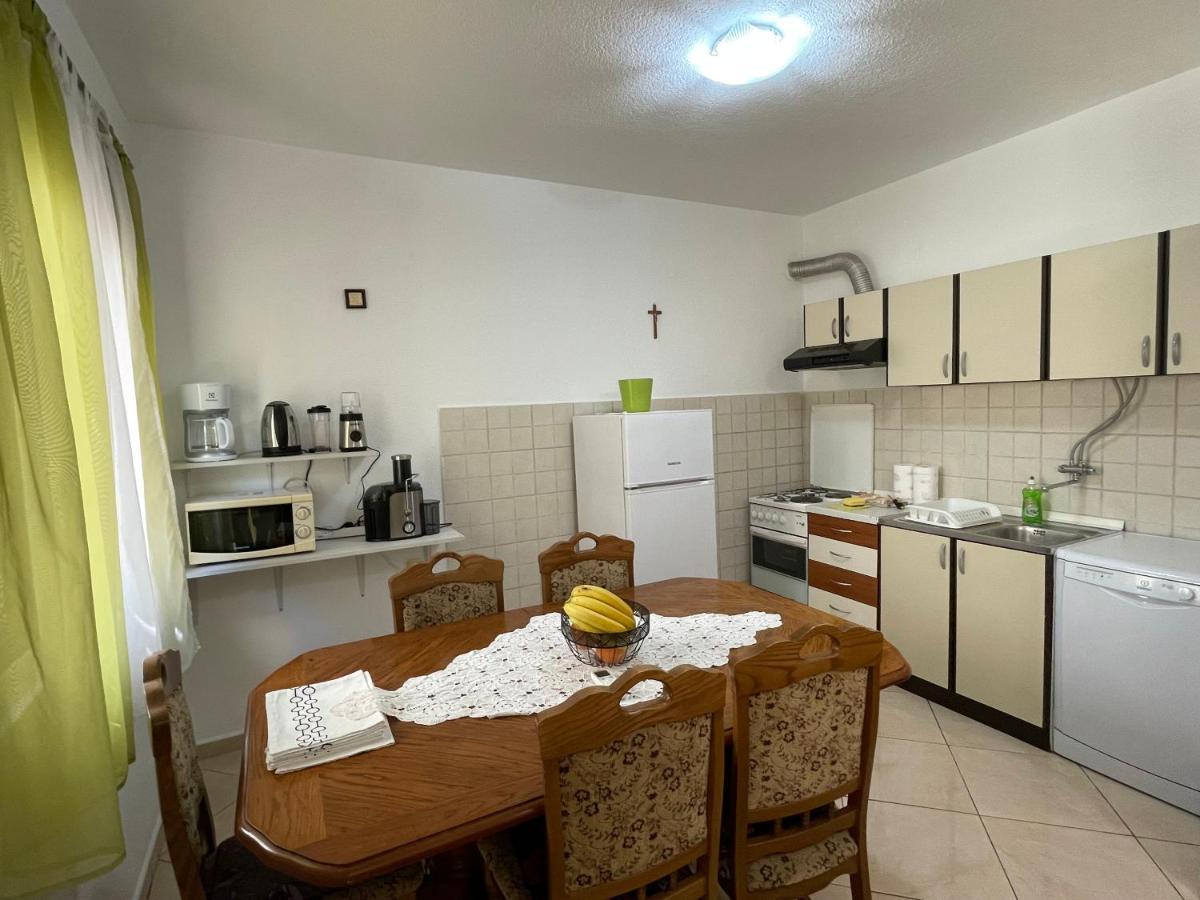 Apartments Marko Трогир Экстерьер фото